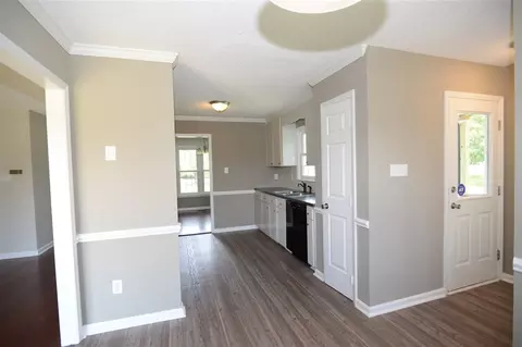 104 Creekstone Dr, Benson, NC 27504 photo 6