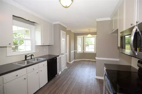 104 Creekstone Dr, Benson, NC 27504 photo 7