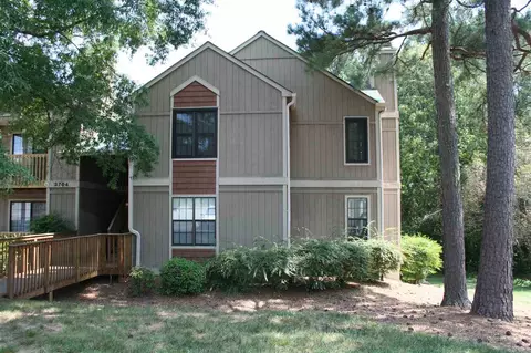 3704 Chimney Rdg #202, Durham, NC 27713 photo 1