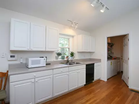 1014 Shady Ln, Durham, NC 27712 photo 10