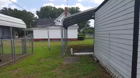 304 E H St, Erwin, NC 28339 photo 18