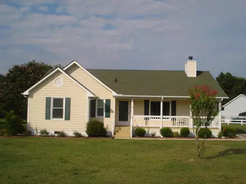 17 Wallace St, Angier, NC 27501 photo 1