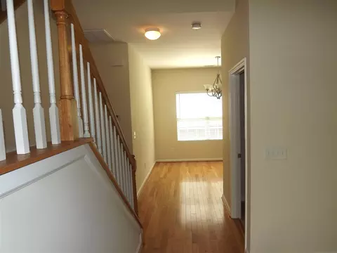 312 Weeping Willow Dr, Durham, NC 27704 photo 2