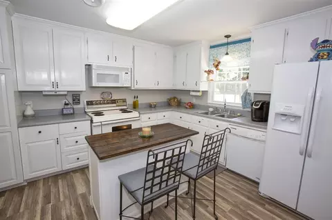 811 Lynn Rd, Durham, NC 27703 photo 7