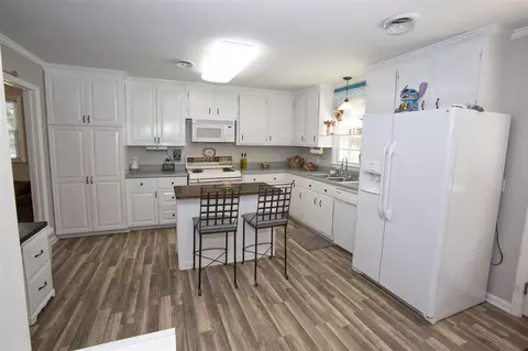 811 Lynn Rd, Durham, NC 27703 photo 8