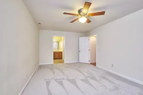 8 Cauldwell Ln, Durham, NC 27705 photo 15