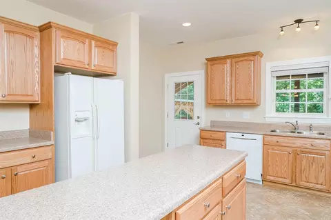 747 Mudham Rd, Wendell, NC 27591 photo 10