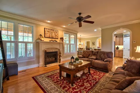 1 Springtree Cir, Durham, NC 27712 photo 9