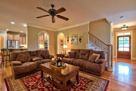 1 Springtree Cir, Durham, NC 27712 photo 8