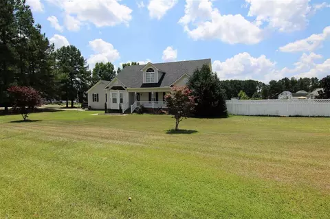 102 Nicolet Ln, Smithfield, NC 27577 photo 2