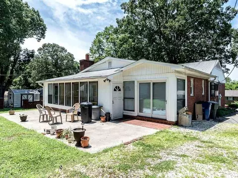 305 Clapp St, Graham, NC 27253 photo 16