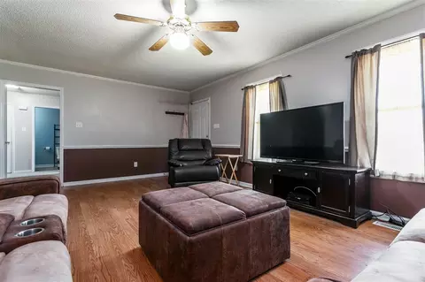 301 Still Meadows Ct, Benson, NC 27504 photo 6