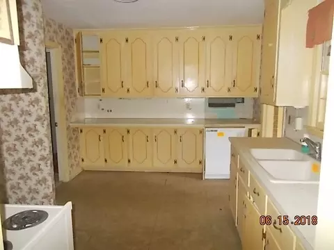 5018 Brenda Ct, Durham, NC 27712 photo 6