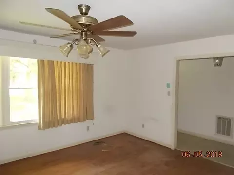 5018 Brenda Ct, Durham, NC 27712 photo 9