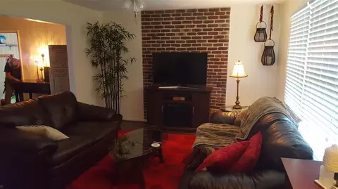 302 Robin Ln, Clayton, NC 27520 photo 8