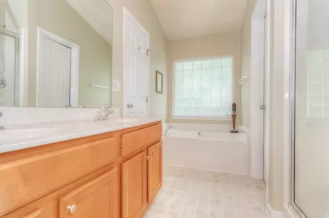 2740 Wyntercrest Ln, Durham, NC 27713 photo 16
