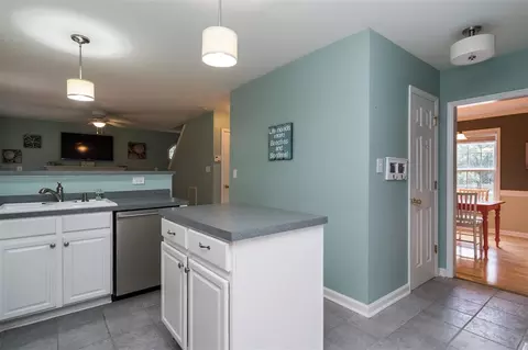 18 Ringwood Ct, Durham, NC 27713 photo 5