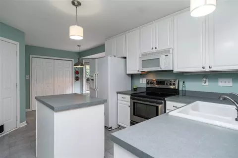 18 Ringwood Ct, Durham, NC 27713 photo 7