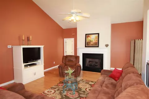 1424 Cane Creek Dr, Garner, NC 27529 photo 2