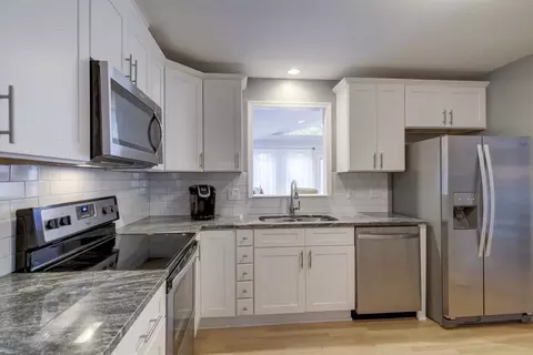 429 E Millbrook Rd, Raleigh, NC 27609 photo 8