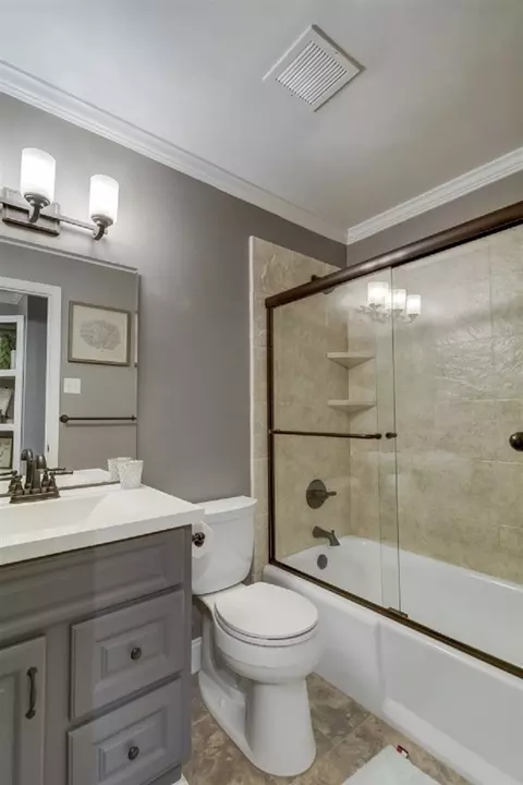 429 E Millbrook Rd, Raleigh, NC 27609 photo 21