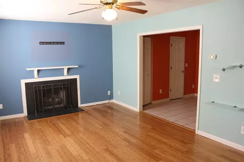106 Mint Ct, Cary, NC 27513 photo 2