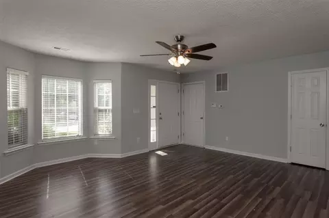 205 Bermuda Green Dr, Durham, NC 27703 photo 6