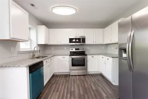 205 Bermuda Green Dr, Durham, NC 27703 photo 9