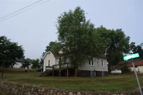 117 Thomas St, Canton, NC 28716 photo 2