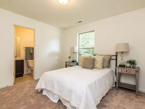 26 Rochambeau Ct, Durham, NC 27704 photo 3