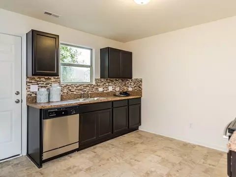 26 Rochambeau Ct, Durham, NC 27704 photo 5