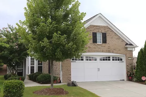 724 Bradhurst Pl, Cary, NC 27519 photo 1