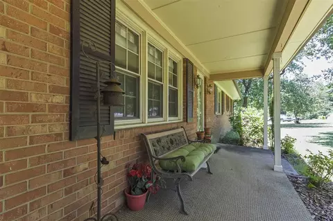 426 Forest Dr, Graham, NC 27253 photo 2