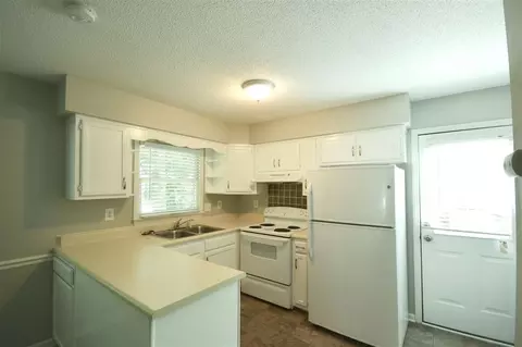 4227 Bluffs Ln, Durham, NC 27712 photo 12