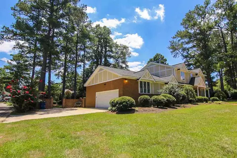 703 Chestnut Dr, Smithfield, NC 27577 photo 3