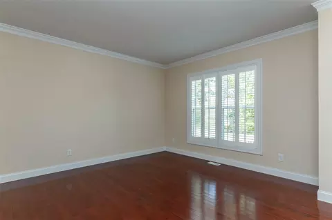 1020 Bellenden Dr, Durham, NC 27713 photo 4