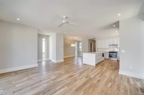 526 Edenton St, Raleigh, NC 27601 photo 2