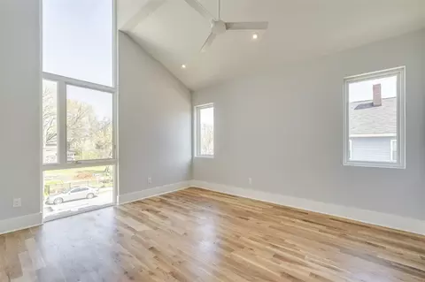 526 Edenton St, Raleigh, NC 27601 photo 8