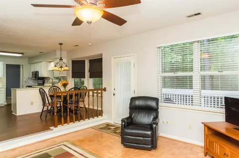 5009 Rolling Meadows Dr, Durham, NC 27703 photo 11