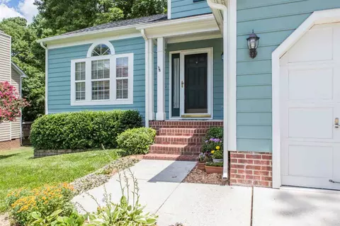 5009 Rolling Meadows Dr, Durham, NC 27703 photo 2