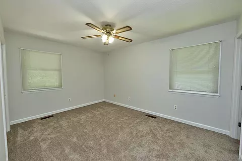 701 Daffodil Ln, Durham, NC 27712 photo 7