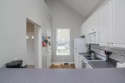 915 Cinnamon Dr, Durham, NC 27713 photo 5