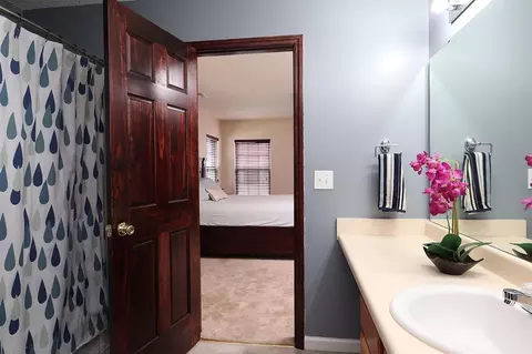 834 Statler Dr, Durham, NC 27703 photo 17