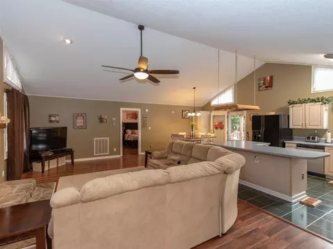 141 Carmil Dr, Selma, NC 27576 photo 6