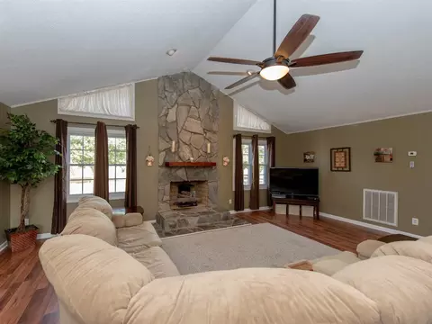 141 Carmil Dr, Selma, NC 27576 photo 5