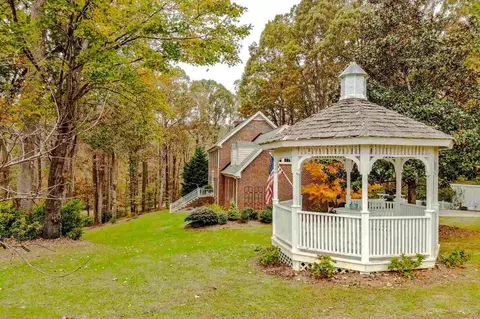 3908 E Valley Ct, Raleigh, NC 27606 photo 3