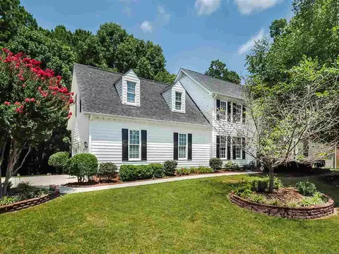 1 Montcrest Dr, Durham, NC 27713 photo 2