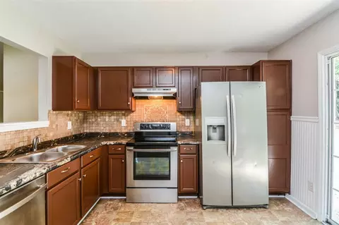 221 Ruby Ridge Rd, Durham, NC 27703 photo 2