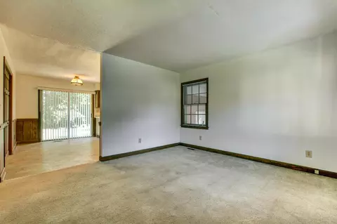 22 Cedar Dr, Smithfield, NC 27577 photo 5
