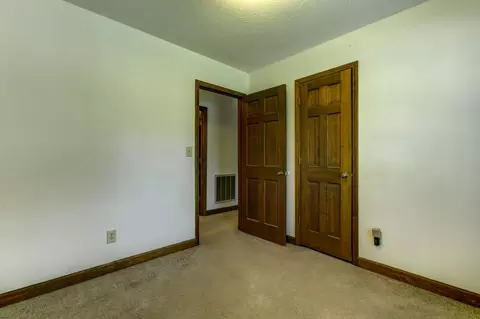 22 Cedar Dr, Smithfield, NC 27577 photo 11